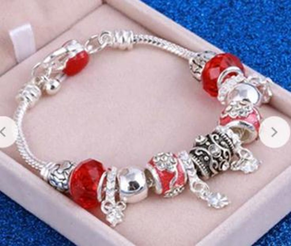 2019 Pando Fashion Glass Beaded Bracelet Alloy Four-leaf Clover Pendant Bracelet DIY Beaded Bracelet