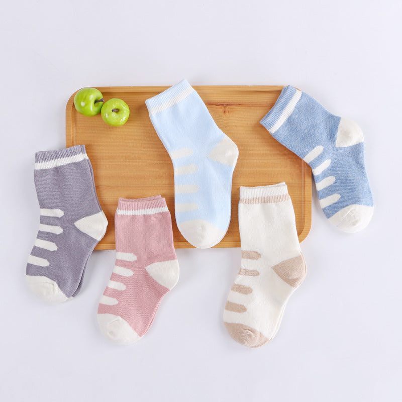 Wholesale spring and autumn boys and girls baby cotton socks baby socks newborn cute cartoon medium tube children's socks