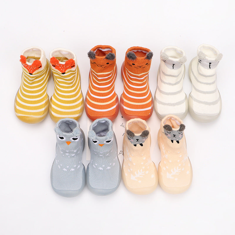 2020 baby cartoon toddler shoes cute multi-color children's floor socks shoes soft bottom anti-off knitted shoes manufacturers