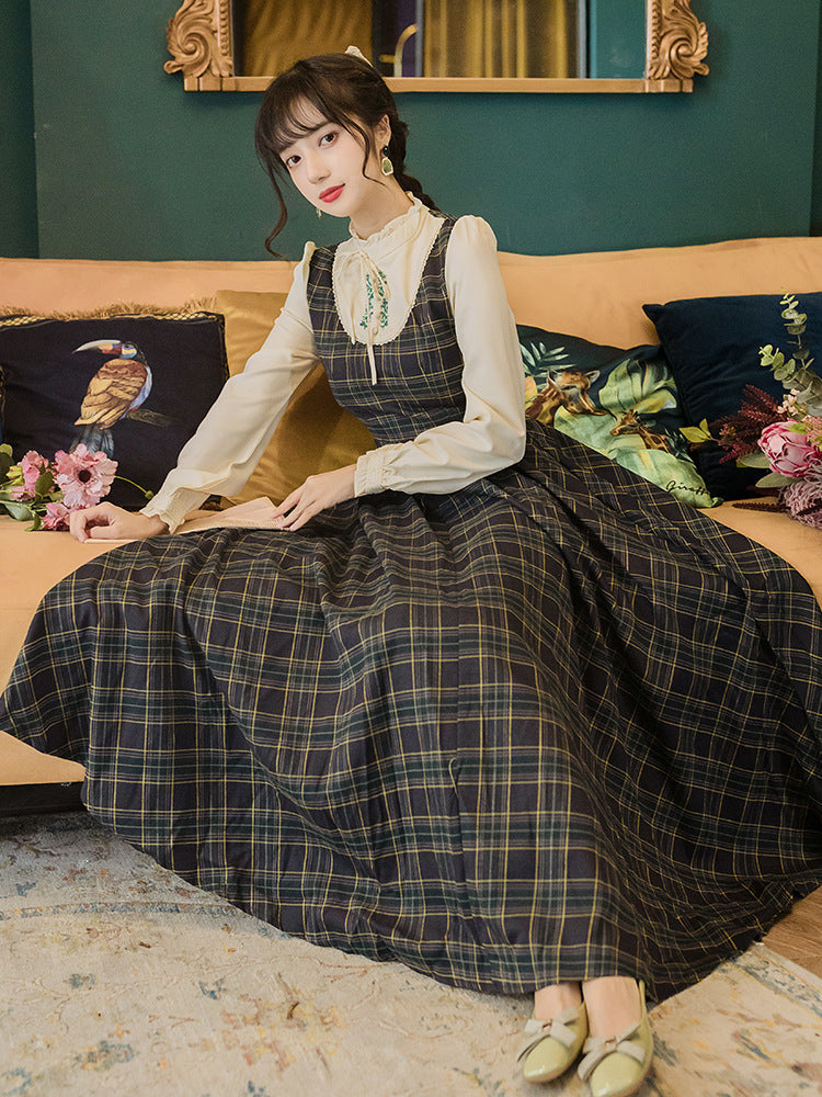 2021 autumn and winter new retro college style French embroidered dress slim-fit English plaid long skirt big swing skirt female