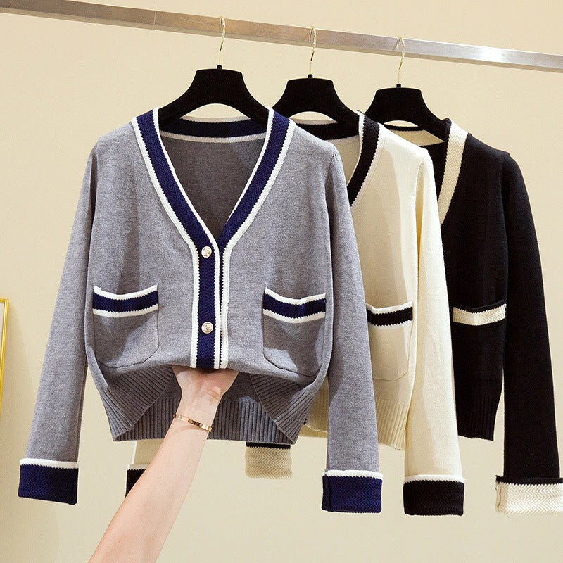 2020 early autumn Korean version of small fragrance style contrast color V-neck cardigan single-breasted short knit sweater women's sweater jacket