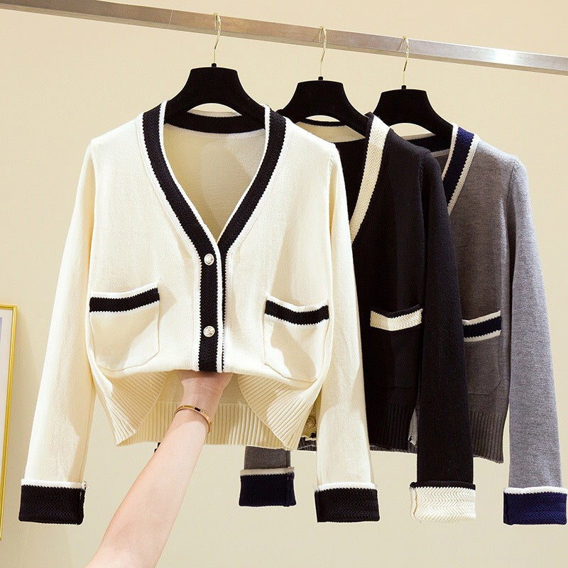 2020 early autumn Korean version of small fragrance style contrast color V-neck cardigan single-breasted short knit sweater women's sweater jacket