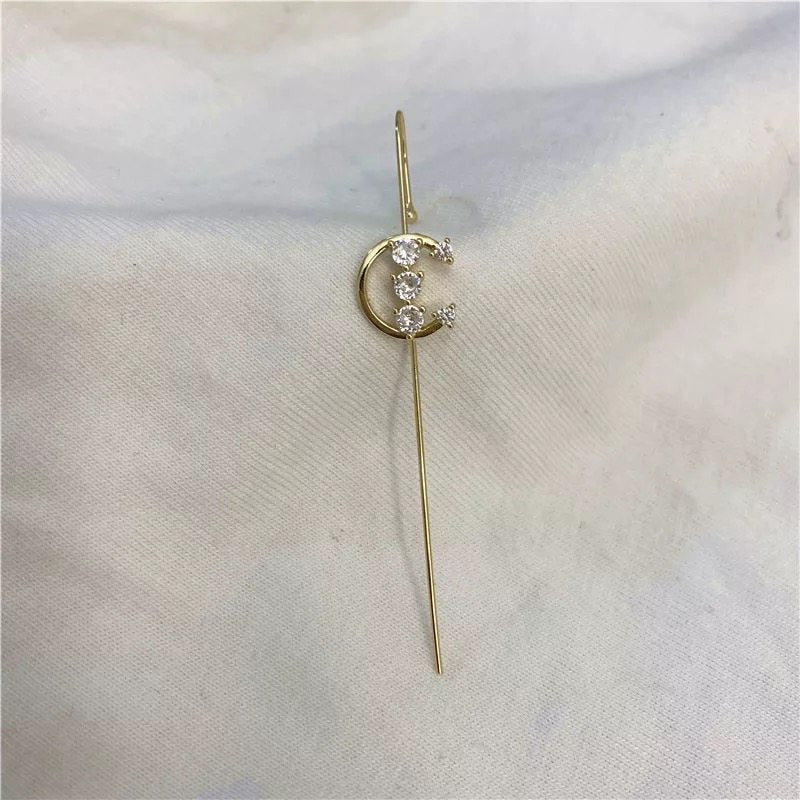 2020 new ins zircon ear hanging ear bone clip niche Korean style cold wind piercing earrings winter metal earrings