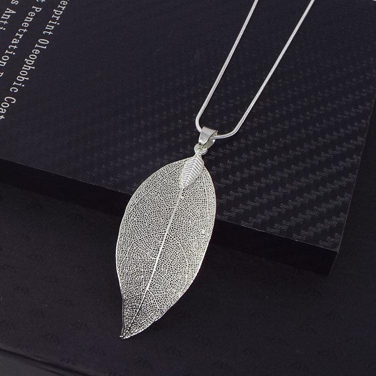 Wish Amazon ebay Explosive Korean Fashion Fresh Personality Metal Leaf Necklace Long Sweater Chain Wholesale