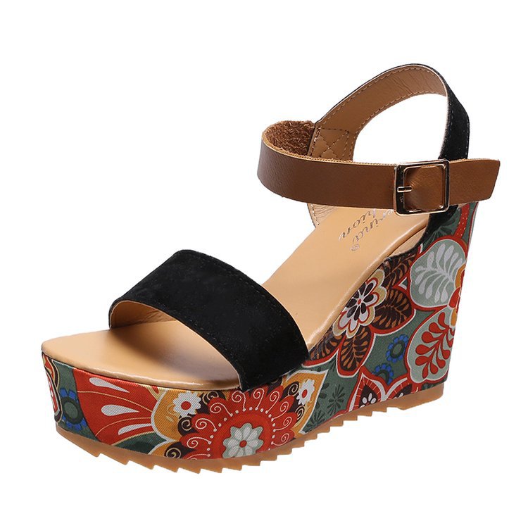 2023 summer new Korean style fashion ethnic style floral cloth wedge heel sponge cake bottom comfortable casual large size female sandals