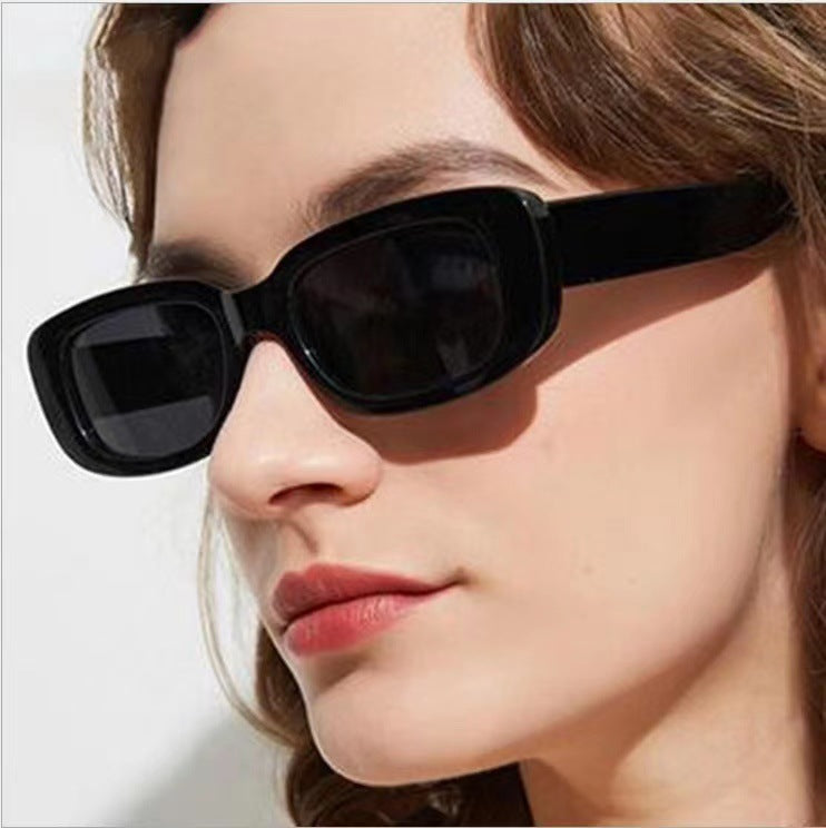 2023 new retro small square frame sunglasses for men and women trendy European and American fashion street shooting hot style sunglasses UV protection