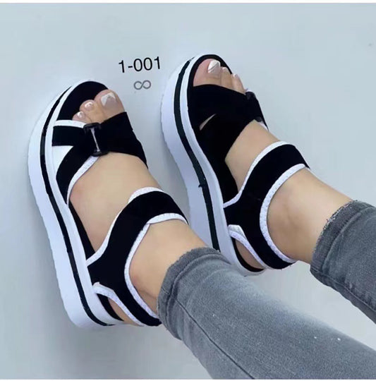 2023 new foreign trade European and American large size thick-soled sandals women's cross-border supply flat Velcro women's beach sandals