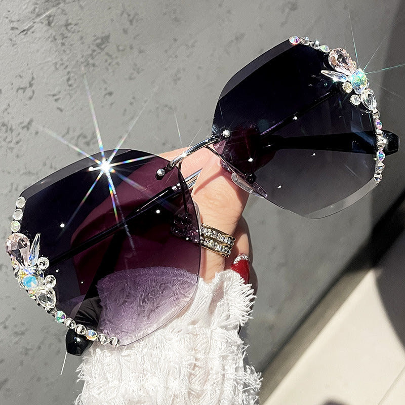 2022 new cross-border hot-selling diamond-encrusted women's sunglasses Korean version of the tide anti-ultraviolet sun glasses big face sunscreen summer