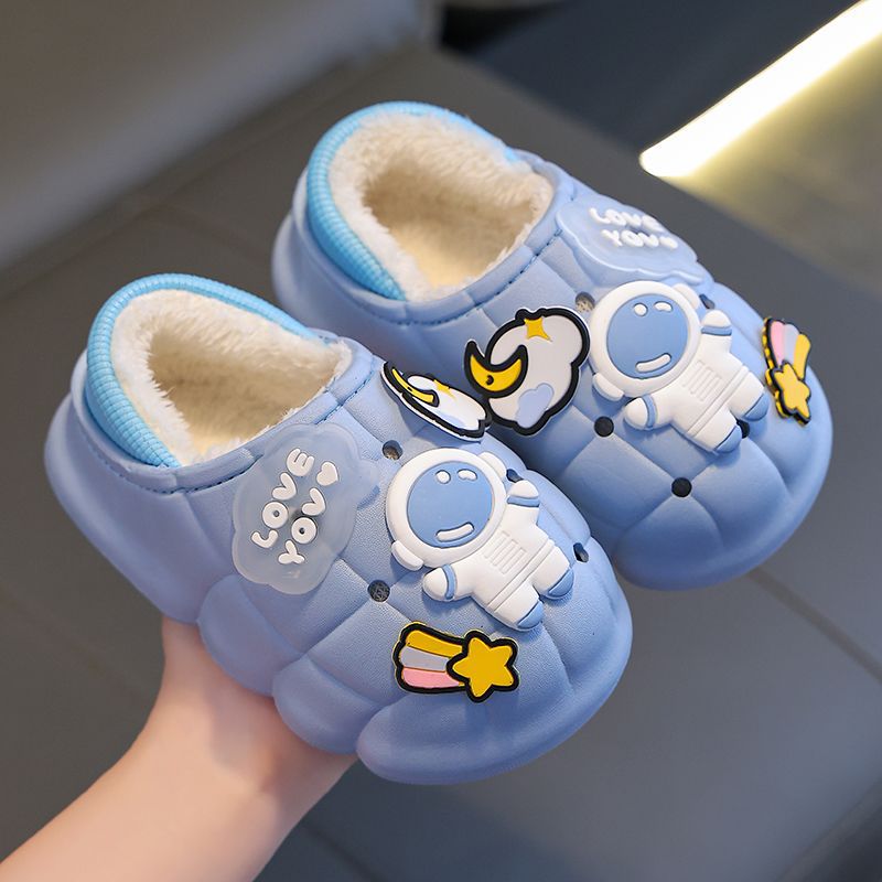 Winter children's cotton slippers for boys and girls, non-slip, warm and velvet home bags, baby outer wear, children's furry cotton shoes