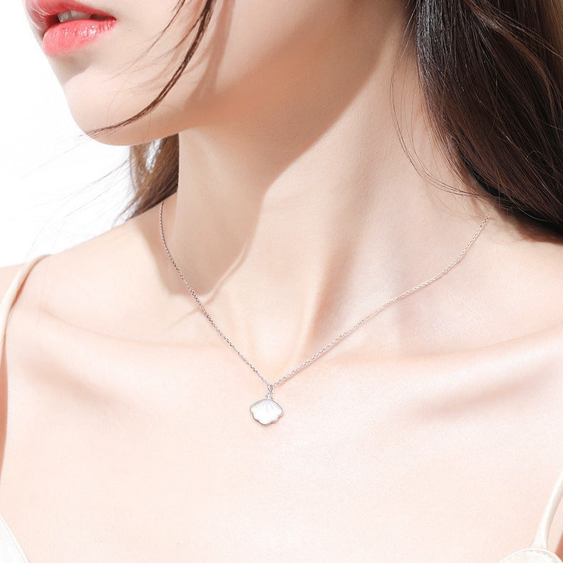 Yibeizi S925 silver shell necklace female light luxury niche clavicle chain pure silver jewelry simple pendant birthday gift