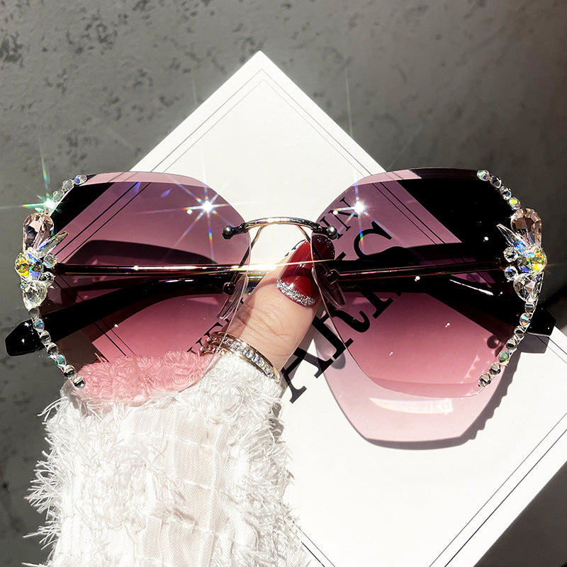 2022 new cross-border hot-selling diamond-encrusted women's sunglasses Korean version of the tide anti-ultraviolet sun glasses big face sunscreen summer