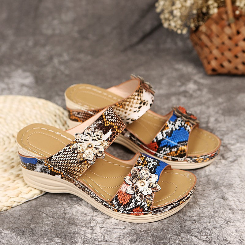 2021 European and American new foreign trade large size women's sandals wholesale thick bottom wedge snake pattern sandals large size women's shoes spot