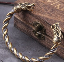 Amazon AliExpress Explosive Viking Legend Odin Wolf Head Bracelet Titanium Steel Hand Jewelry European and American Popular Jewelry Wholesale