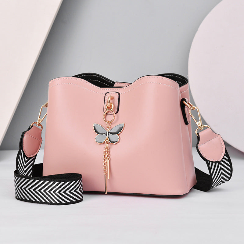 Wholesale Women's Bag Shoulder Bag 2021 New Fashion Versatile Bucket Bag Women's Wide Shoulder Strap Bow Lady's Small Bag