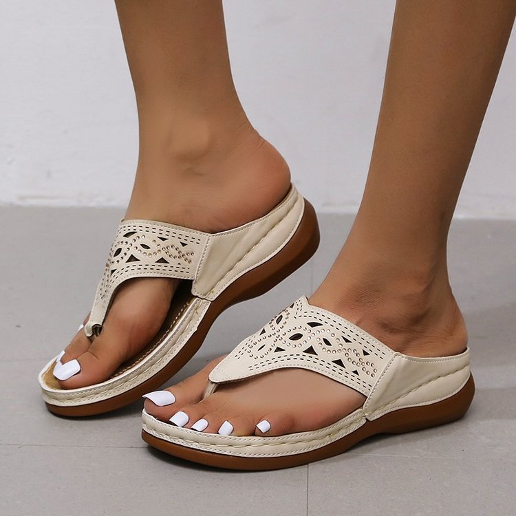 2021 summer European and American cross-border large size hollow rhinestone thick-soled thong sandals and slippers for women