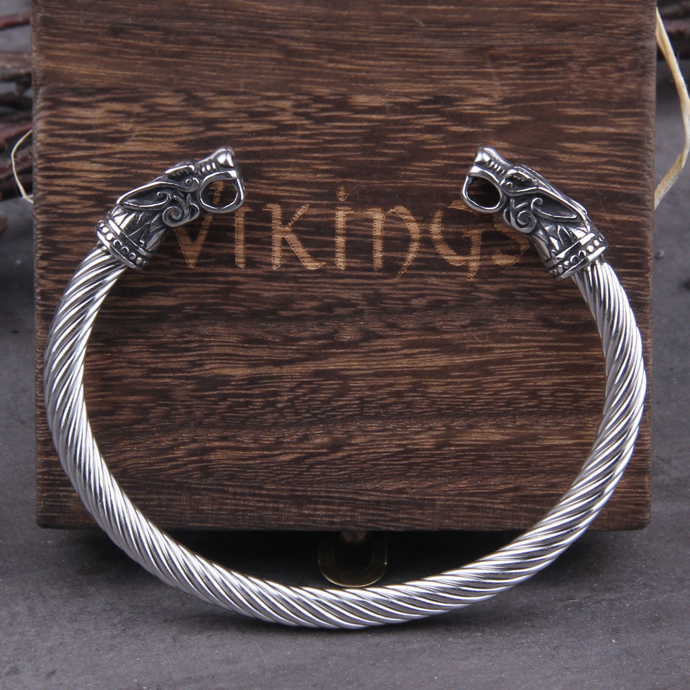 Amazon AliExpress Explosive Viking Legend Odin Wolf Head Bracelet Titanium Steel Hand Jewelry European and American Popular Jewelry Wholesale